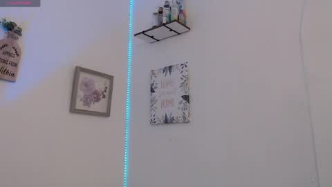    online show from 04-07-26, 12:38