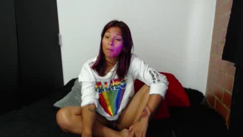  Sofy  online show from 10-04-25, 10:08