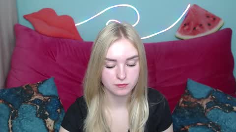 Snapshot of sofysoft chatting on 11-06-25, 06:36 sofysoft online show from 11-06-25, 06:36