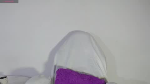     online show from 03-27-26, 01:33