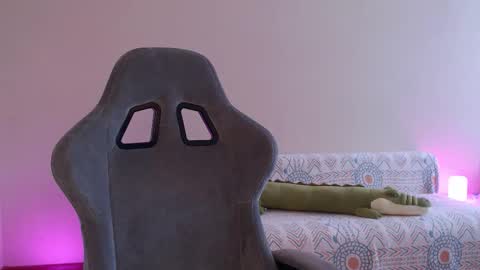 Jennifer Jenny Jen online show from 03-18-26, 09:45