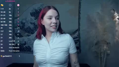 Snapshot of solar_spark chatting on 12-15-25, 06:39 Bella online show from 12-15-25, 06:39