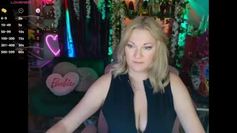 Snapshot of solesticia chatting on 06-30-26, 06:03 solesticia online show from 06-30-26, 06:03