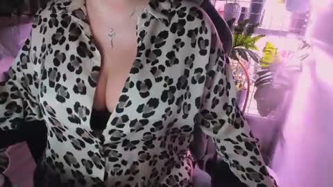 Snapshot of solisgaby chatting on 07-24-26, 07:56 Gaby Solis online show from 07-24-26, 07:56
