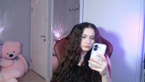 Becky online show from 05-06-26, 07:19