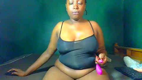 Solly bunny online show from 04-12-26, 02:16