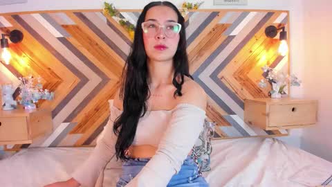 Snapshot of solscarleet chatting on 09-09-25, 12:26 Sol online show from 09-09-25, 12:26