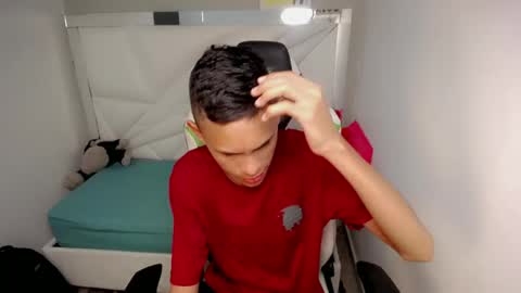 ESTEBAN online show from 05-25-26, 04:40