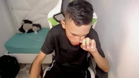 ESTEBAN online show from 05-27-26, 02:19