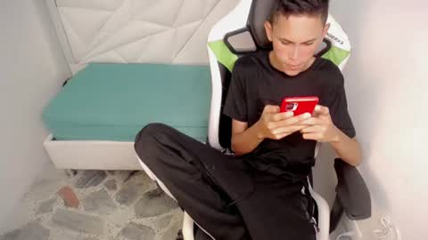 ESTEBAN online show from 06-09-26, 04:57
