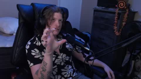 Lover Boi online show from 04-08-26, 02:11