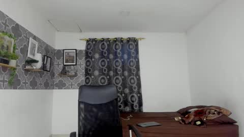 son_hades online show from 12-20-25, 08:05