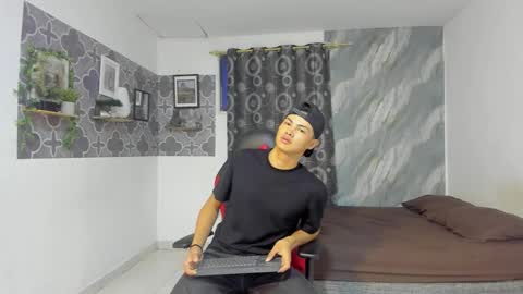 son_hades online show from 02-28-26, 04:24