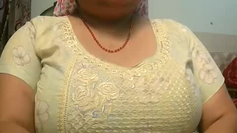 soni88888 online show from 02-18-25, 03:32