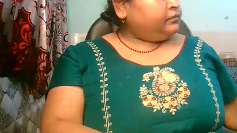 soni88888 online show from 04-01-26, 02:47