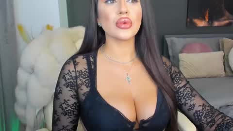 Snapshot of sonia__rey chatting on 02-27-25, 04:20 Sonia Rey online show from 02-27-25, 04:20