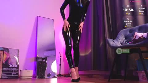 Sonia online show from 02-04-25, 04:08