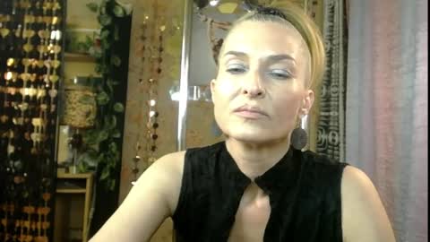 Snapshot of soniadance chatting on 05-29-26, 02:04 Sonia online show from 05-29-26, 02:04