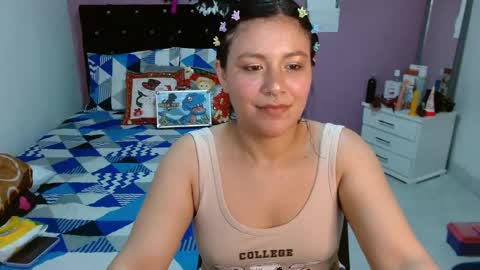 Snapshot of soniafuckboobs chatting on 12-18-24, 06:25 soniafuckboobs online show from 12-18-24, 06:25