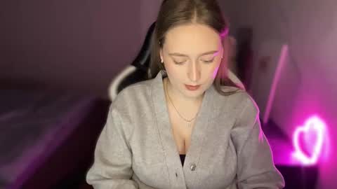 Snapshot of sonibear chatting on 03-04-26, 03:18 OksiFels online show from 03-04-26, 03:18