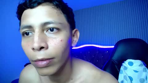 sonic_jess07 online show from 02-02-26, 01:26