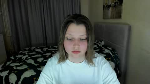 Snapshot of soninex chatting on 09-24-25, 03:15 SoniNex online show from 09-24-25, 03:15