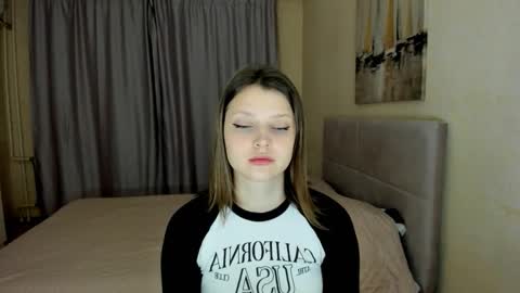 Snapshot of soninex chatting on 11-06-25, 03:02 SoniNex online show from 11-06-25, 03:02