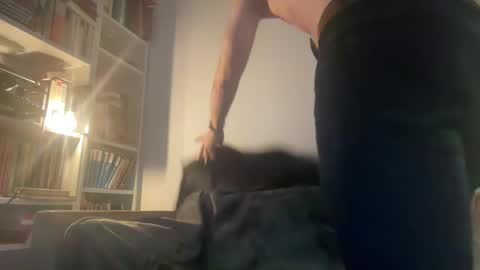 Snapshot of sonnymadraga chatting on 10-22-25, 11:43 Sonny Madraga online show from 10-22-25, 11:43