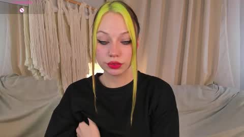 Your ghost wife online show from 11-10-25, 01:21