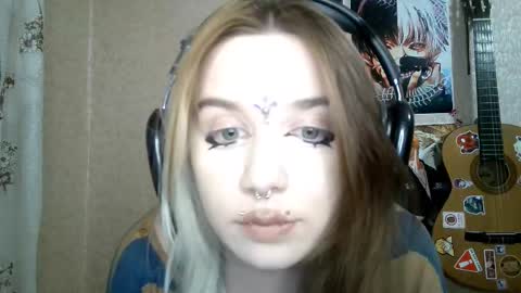 Snapshot of sonwosick chatting on 03-11-26, 04:35 Mila online show from 03-11-26, 04:35