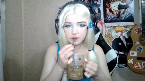 Snapshot of sonwosick chatting on 03-15-26, 05:19 Mila online show from 03-15-26, 05:19