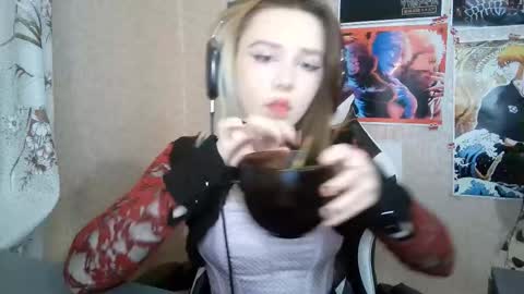 Snapshot of sonwosick chatting on 03-20-26, 04:12 Mila online show from 03-20-26, 04:12