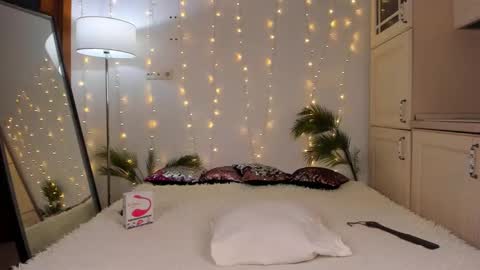 Snapshot of sonya_baby chatting on 12-08-24, 12:52 SONIA online show from 12-08-24, 12:52