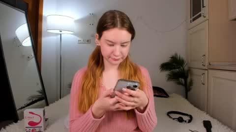 Snapshot of sonya_baby chatting on 02-04-25, 02:43 SONIA online show from 02-04-25, 02:43