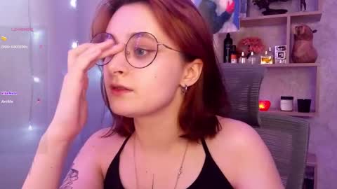 Snapshot of sonya_mikki chatting on 02-24-25, 09:21 Sonya online show from 02-24-25, 09:21