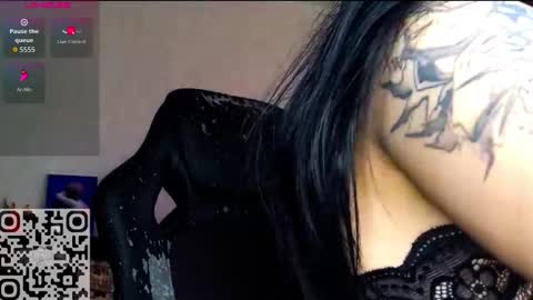 Snapshot of sonya_mikki chatting on 11-25-25, 05:40 Sonya online show from 11-25-25, 05:40