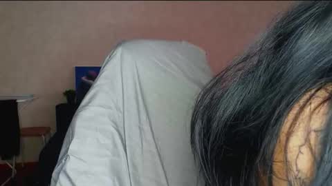 Snapshot of sonya_mikki chatting on 12-14-25, 03:12 Sonya online show from 12-14-25, 03:12