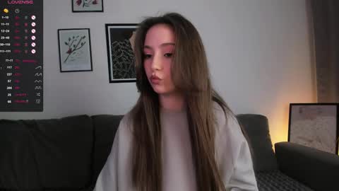 Snapshot of sonya_swee1 chatting on 02-25-26, 11:31 Sonya online show from 02-25-26, 11:31