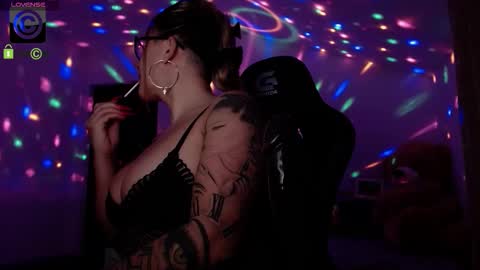 Sonia online show from 02-15-26, 03:58