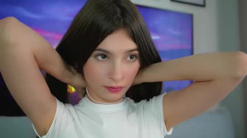 Eva 3 online show from 11-19-25, 09:53