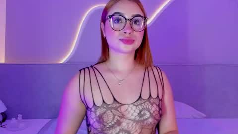 Snapshot of soph1a_ chatting on 06-18-26, 07:51 Sophia online show from 06-18-26, 07:51