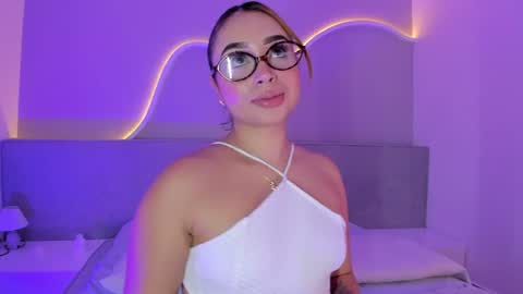 Snapshot of soph1a_ chatting on 07-29-26, 07:56 Sophia online show from 07-29-26, 07:56