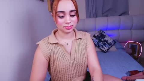 Snapshot of soph1a_roy chatting on 05-16-26, 01:21 Sophia Roy online show from 05-16-26, 01:21