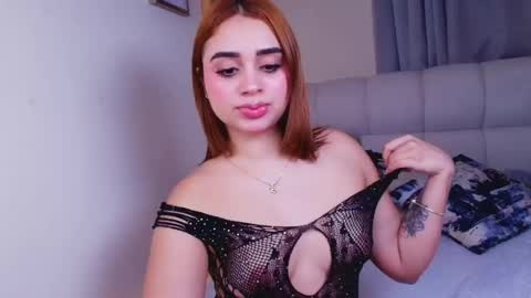Snapshot of soph1a_roy chatting on 05-27-26, 02:14 Sophia Roy online show from 05-27-26, 02:14