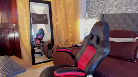 sophie online show from 09-18-25, 10:56