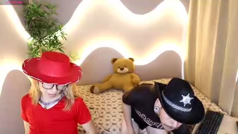 Snapshot of sophi_and_dereck chatting on 06-24-26, 12:37 sophi_and_dereck online show from 06-24-26, 12:37