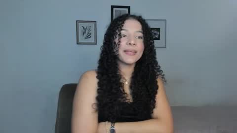 Snapshot of sophi_baby chatting on 02-12-26, 04:29 Sophi baby online show from 02-12-26, 04:29