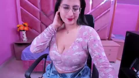 sophi_hardd online show from 04-04-26, 03:42