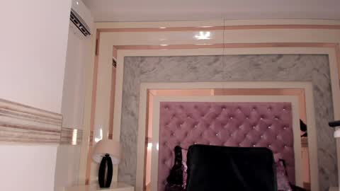 Sophia online show from 12-13-24, 08:47