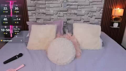 Snapshot of sophia_deluxe18 chatting on 11-22-25, 04:00 SOFI online show from 11-22-25, 04:00